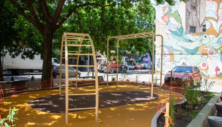 PLAZOLETA CABALLITO